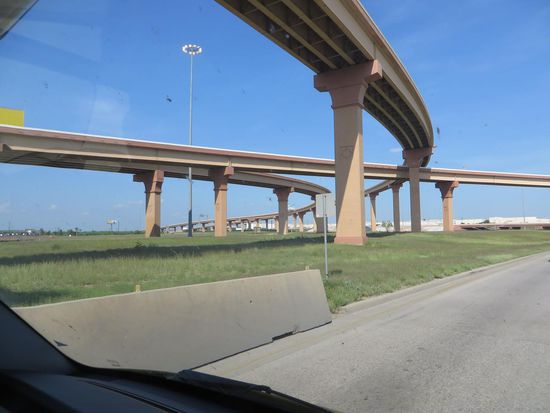 die Straße nach der Grenze