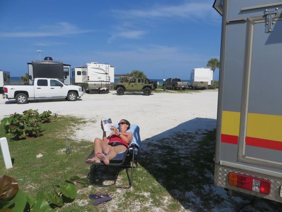 schwere Arbeit am Strand