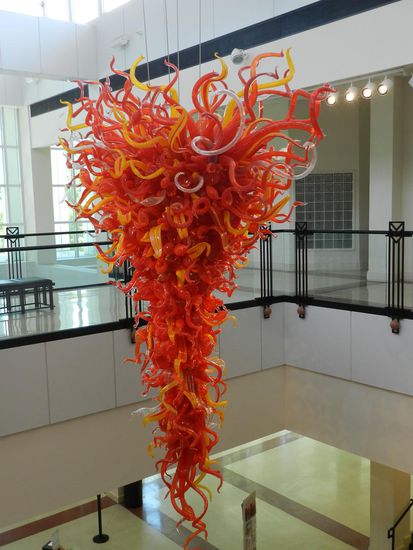 im Kunstmuseum - das gläserne Damoklesschwert