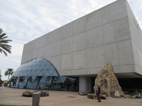 Dali Museum von außen