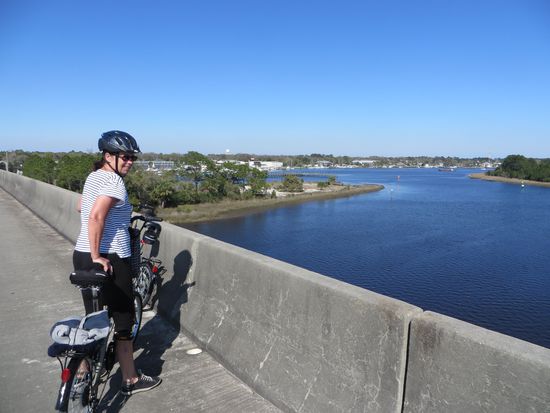 über die Brücke gehts nach Carrabelle City