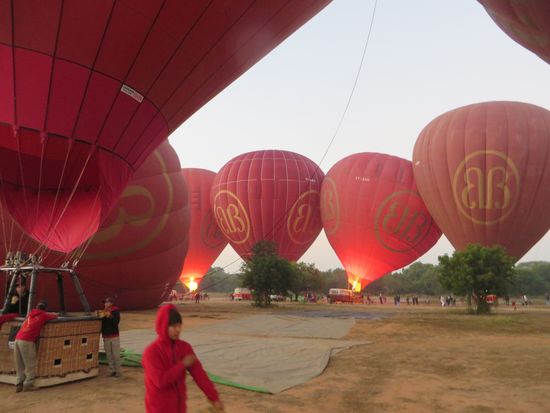 alle Ballons werden aufgeblasen