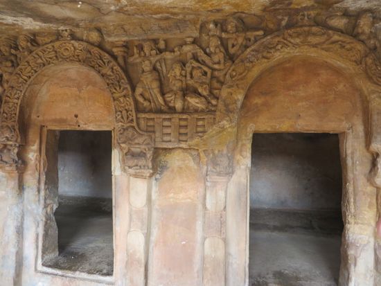 Eingänge zu den Zellen