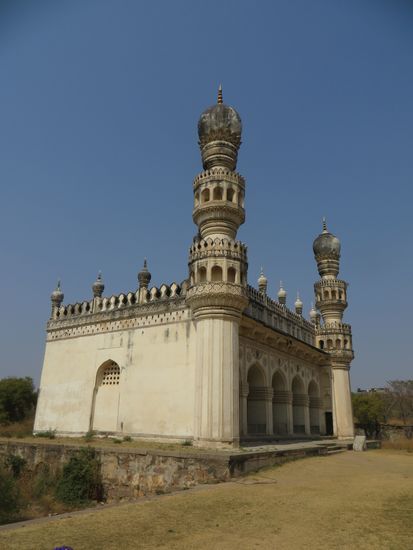 die Moschee, sehr schön verziert