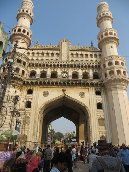 Das nachmittägliche Gewimmel rund um die Moschee