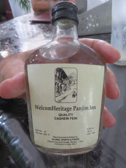 eine Flasche Schnaps