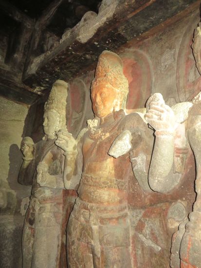 Hier kann man gut erkennen, daß die Figuren bemalt waren.