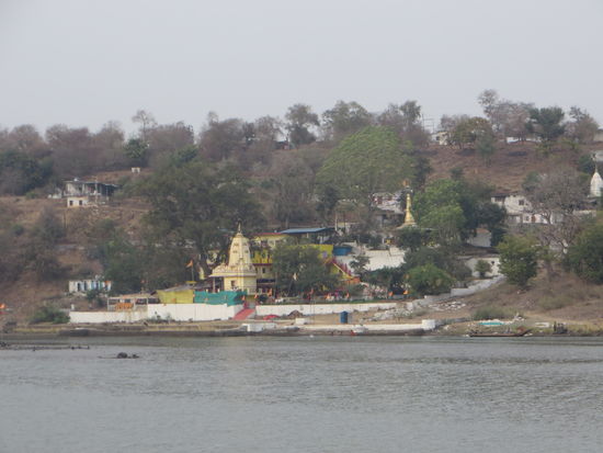 der heilige Fluß Narmada