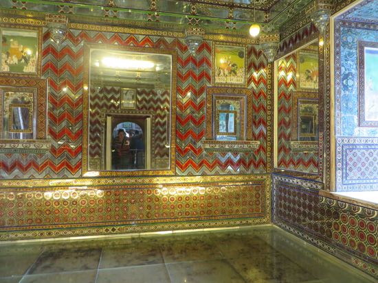 Kostbar ausgestattete Innenräume