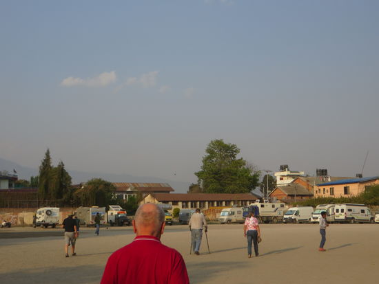 Dann ging’s zurück zum Stellplatz auf dem Sportplatz