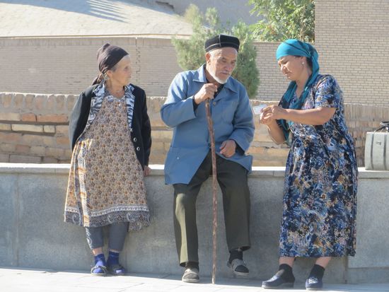 Die Alten waren auch sehr an unserer Reise interessiert.