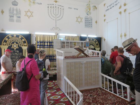 in der Synagoge