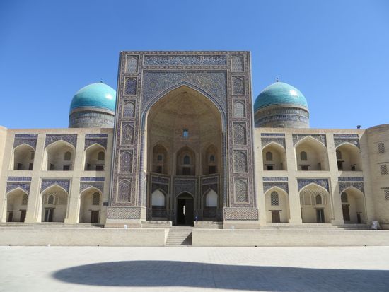 der Eingang der Moschee