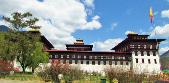 Dann fuhren wir zum Dzong