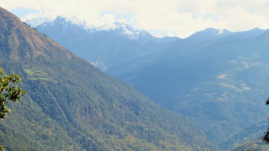 Dafür gibt es diesen Blick auf die Berge