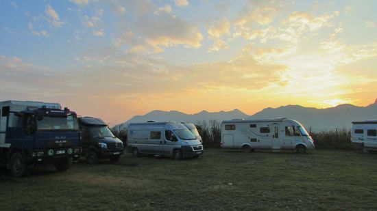 Auch die Wohnis haben nun Feierabend
Morgen geht’s dann wieder nach Indien.