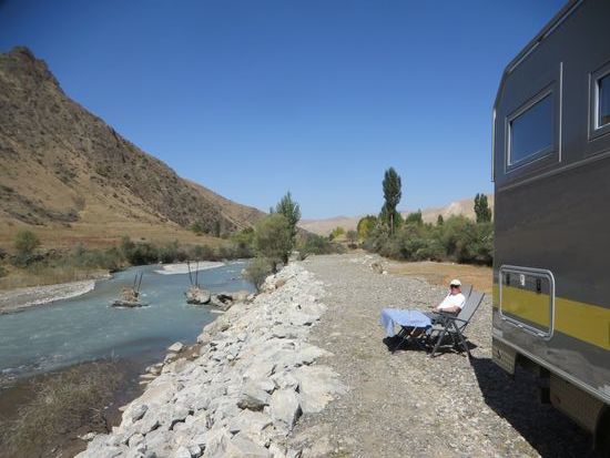 Achim wartet auf die Nudeln