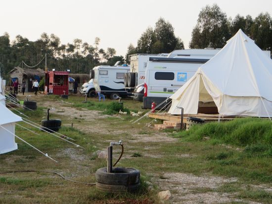 Nachdem wir uns dieses Naturwunder ausgiebig angeschaut haben, ging es dann zurück zum Campingplatz