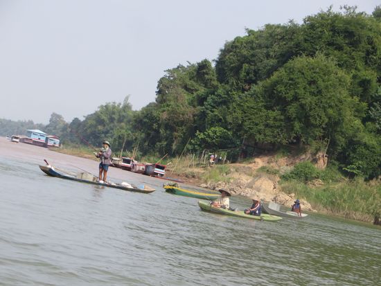 hier fließen die beiden Flüsse zusammen, gut an den verschiedenen Farben zu erkennen.