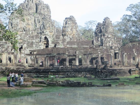 Blick auf den Bayontempel