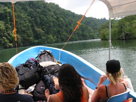 Den Rio Dulce entlang nach Livingston