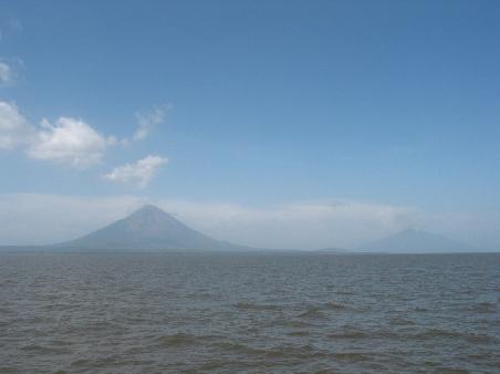 Die Insel: Links Concepcion, rechts Maderas