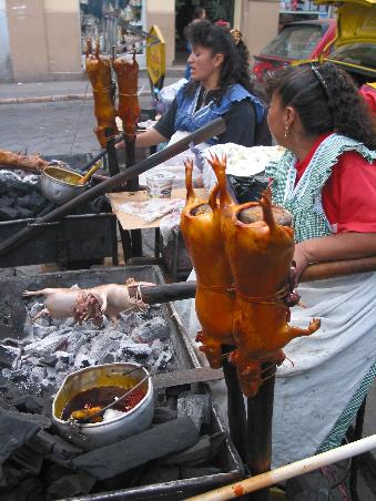 Kulinarisches in Cuenca: Meerschweinchen am Grill!