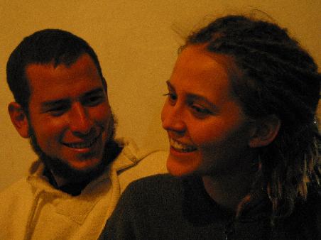 Cesar und seine Freundin Jenna, meine Spanischlehrerin. Schmeissen zusammen das Hotel Anahuac. Sehr coole Leute!