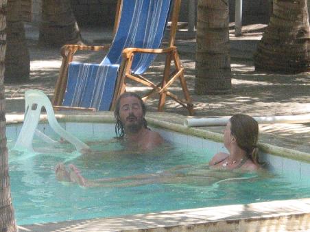 Aussie Andrew und Martina de Alemania