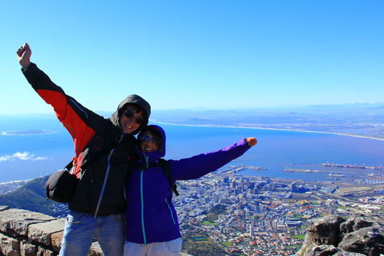 Table mountain: Wir haben`s geschafft! - Mit der cable car hochzufahren anstatt zu wandern 
