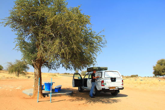 Erster "Bislistop" Alle paar Kilometer sind solche Rastplätze signalisiert und alle sehen exakt gleich aus