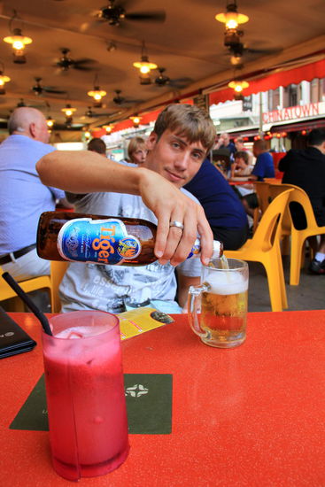Endlich wiedermal ein Bier für den Herrn...auch hier ist es zwar sehr teuer. Für mich wie meistens den Watermelonjuice- mmmh
