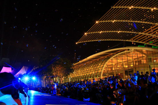 Toller Schluss mit Seifenblasen überall