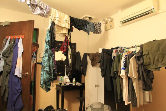 ...Als der aber bei Weitem nicht reicht, wird Man(n) kreativ Die Luftfeuchtigkeit ist ja draußen auch hoch, so merken wir das gar nicht so 