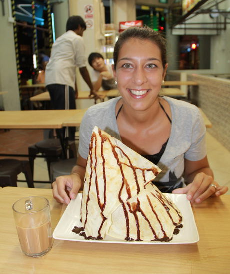 Am letzten Abend nochmals typisch asiatisch essen. Nasi Paprik und ein Tissue Prata zum Dessert. Zum Trinken natürlich ein Teh Tarik, was denn sonst  Mmh