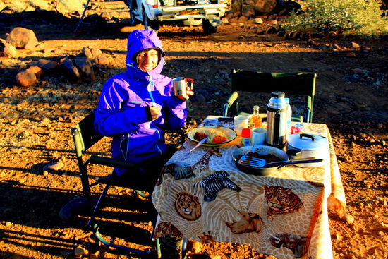 Ein Foto für mein Bruderherzlein  Wie du siehst, kann die Tasse benutzt werden! Würden euch aber auch ohne nicht vergessen...