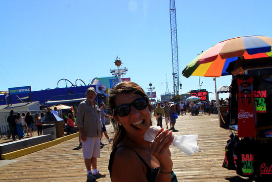 Am Santa Monica Pier geht`s bunt zu und her