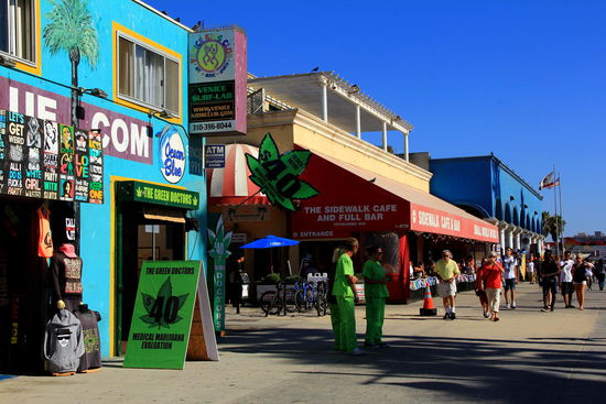 ...wo man beim "Green Doctor" mittels einer Lizenz legal an Cannabis kommt