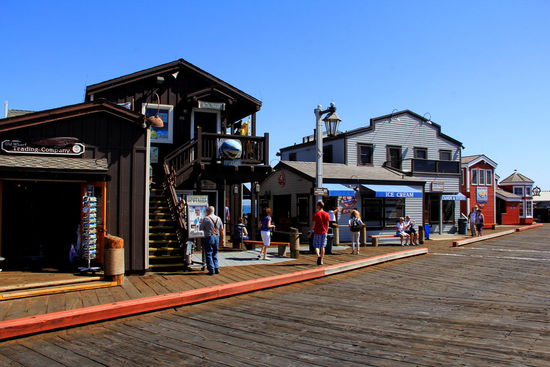 Nach ein bisschen Shoppen geht`s auf die Wharf zum Mittagessen