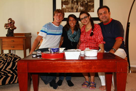 Am 3. Abend übernachten wir bei meiner Cousine und ihrem Mann, welche HEUTE Nachmittag aus Iran nach Amerika ausgewandert ist. Schön, sie zu sehen 