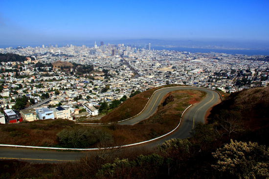 San Francisco am 3. Tag noch von oben. Toller Ausblick gibt`s von Twin Peaks (merci Fäbeler  )