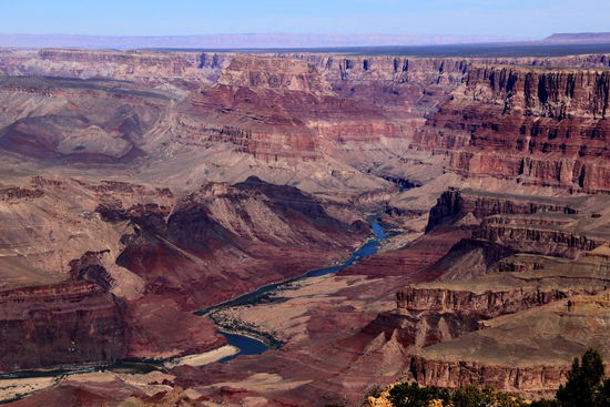 Zum Schluss noch der Grand Canyon...Er ist etwa 450 km lang (davon liegen 350 km innerhalb des Nationalparks), zwischen 6 und 30 km breit und bis zu 1800 m tief.