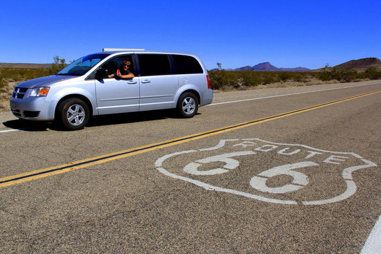 Beim Tanken stoßen wir auf die historische Route 66
