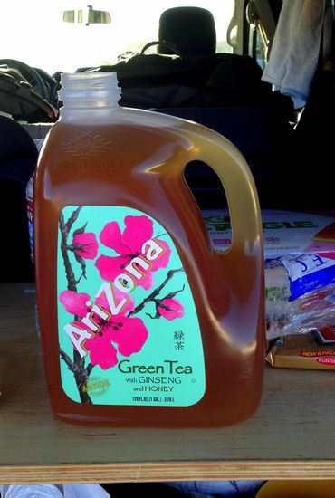 Und nun zum Schluss noch einige Fotos mit den Dimensionen Amerikas...Hier ist ja bekanntlich alles etwas grösser: 
Getränke,