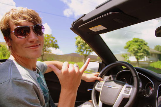 Yeah, wir fahren ein Cabriolet auf Hawaii 