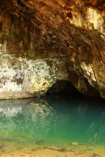 In einer dieser Höhlen wurde beispielsweise auch ein Teil des Films "Fluch der Karibik" gedreht (genau in dieser waren wir jedoch nicht, da sie nicht an der Strasse liegt).