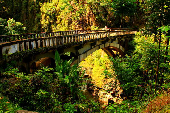 Eine dieser mehr als 56 One- way- Brücken