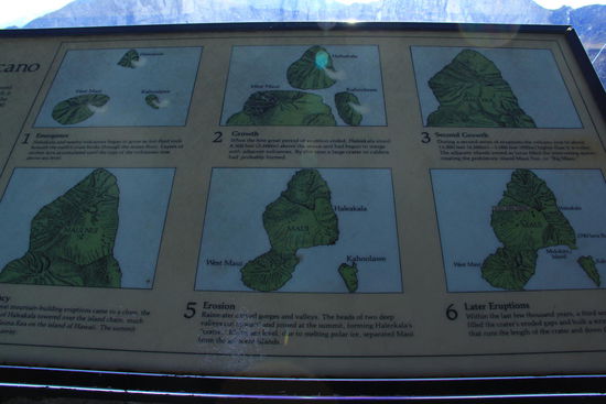 Hier kann man die Verschiebung und das Zusammenfügen der Platten über die Jahre sehen...