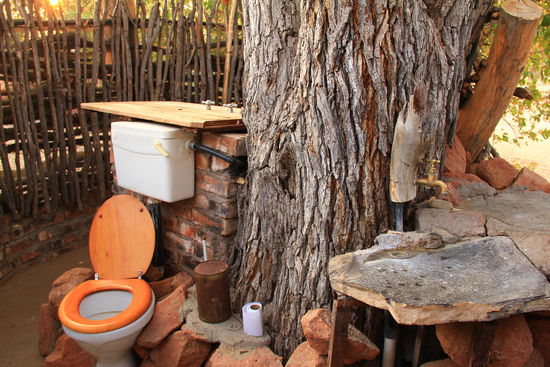 WC &amp; Dusche im Freien, wunderbar 