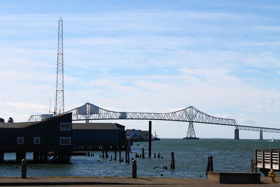 Diese Brücke in Astoria verbindet Oregon und Washington, morgen werden auch wir drüber fahren.